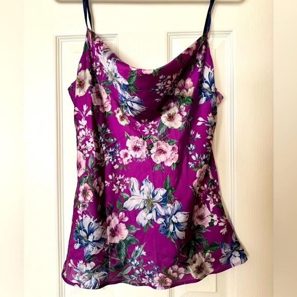 Zara purple floral satin top- Large - Picture 4 of 7